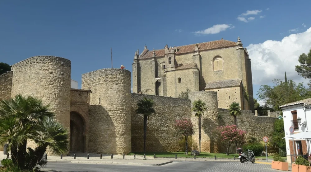 visitar castillo del laurel en ronda casco historico