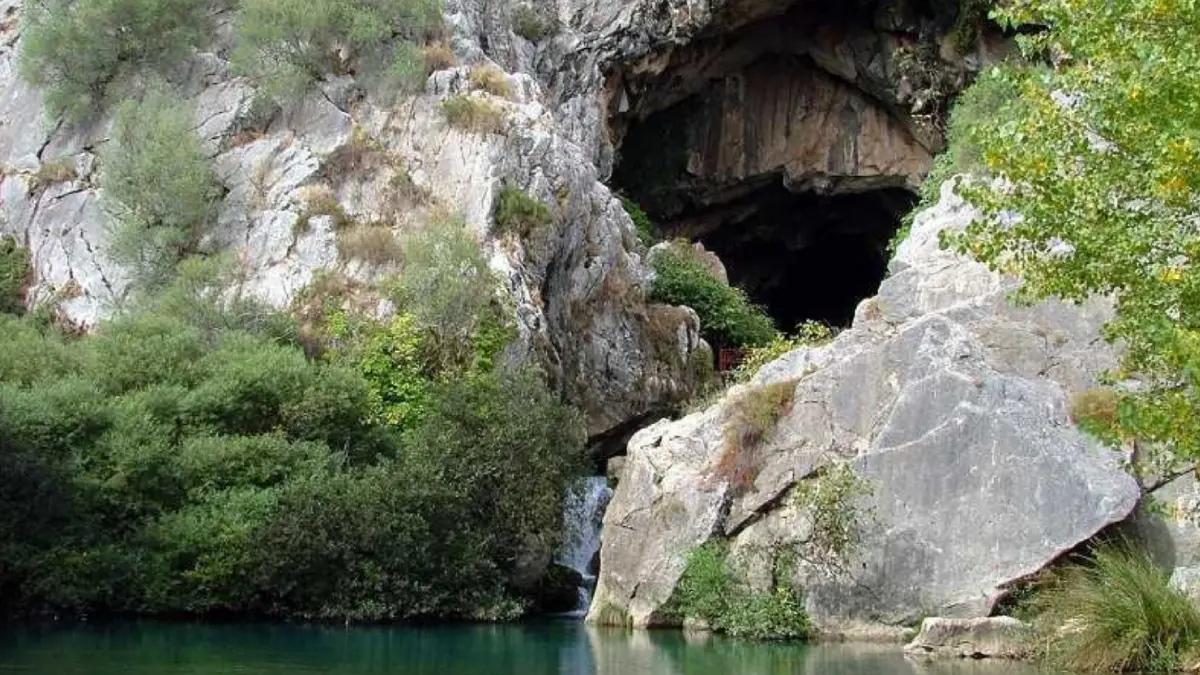 visitar cueva del gato en ronda